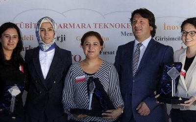 Mrs. Sümeyye ERDOĞAN presented the Woman Entrepreneur of the Year Award.